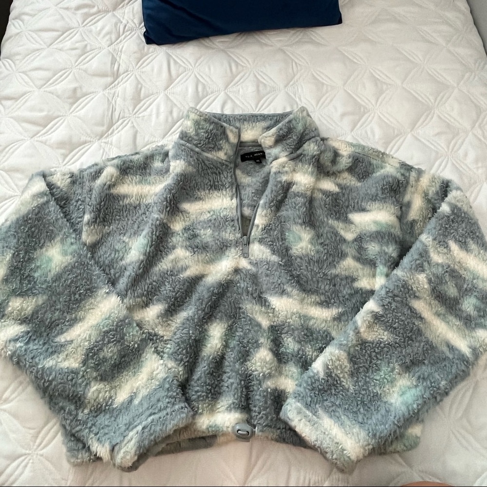 LA Hearts Tribal Print Cropped Zip-Up